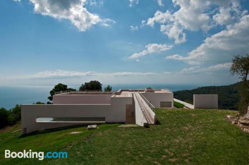 Appartement avec terrasse. Parfait pour 5 ou plus!