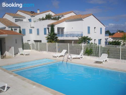 Appartement avec piscine et terrasse. Vaux-sur-Mer à vos pieds!.