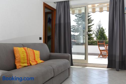 Apartamento cães bem-vindos à Nizza Monferrato. Com terraço!