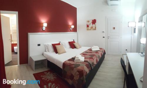 Superb location with air-con in Sassari. For two