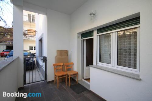 Apartamento com terraço em Omiš.