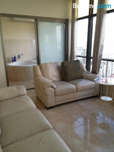 Apartamento de dos habitaciones en Haifa. ¡Ideal para cinco o más!