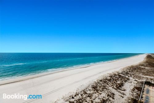 Pensacola Beach a vostro piacimento!. Perfetto per 5 persone o più.