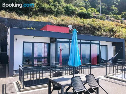 Apartamento con terraza en Porto moniz