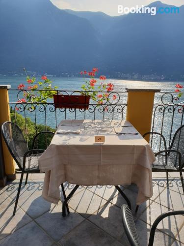 Appartamento con terrazza. Nesso per voi!