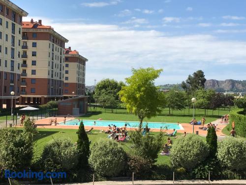 Grande apartamento no centro da cidade. Terraço e piscina