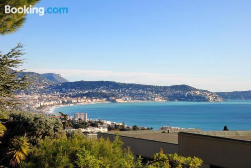 Appartement pour deux personnes. Terrasse et wifi!.