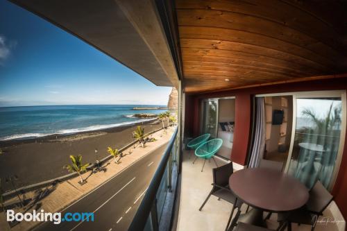 Appartement avec terrasse, dans le centre-ville.