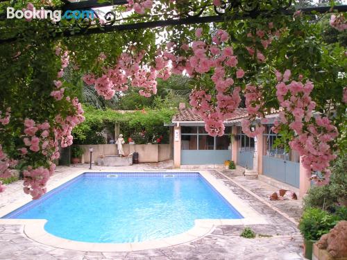 Ferienwohnung mit w-lan und Terrasse. Ideal für 2 Personen