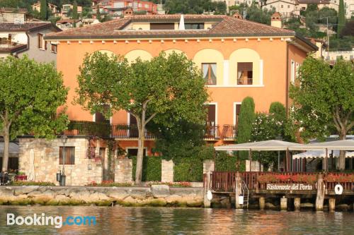 Appartamento con terrazza, a Torri Del Benaco