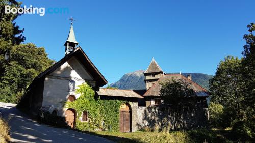 Saint-Michel-de-Maurienne è in attesa! In posizione superba, con terrazza