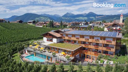 Appartement avec Internet et terrasse. Naz-Sciaves à vos pieds