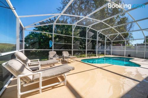 Apartamento com piscina em Kissimmee.