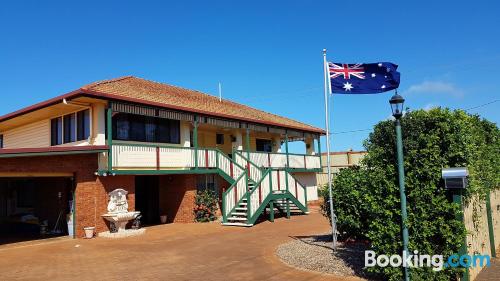 Small studio. Enjoy your swimming pool in Bargara!