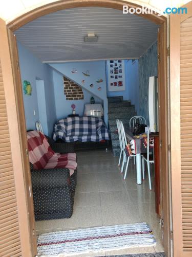 Apartamento em Angra Dos Reis, ideal para grupos