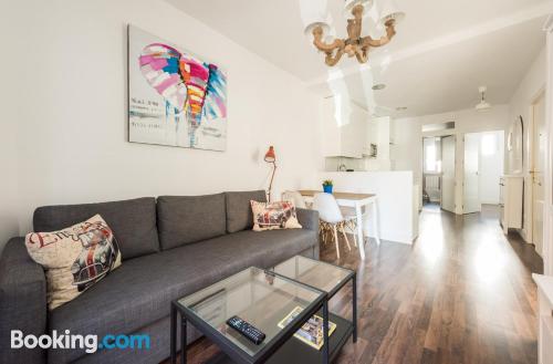 2 bedroom place in Madrid. Ideal!