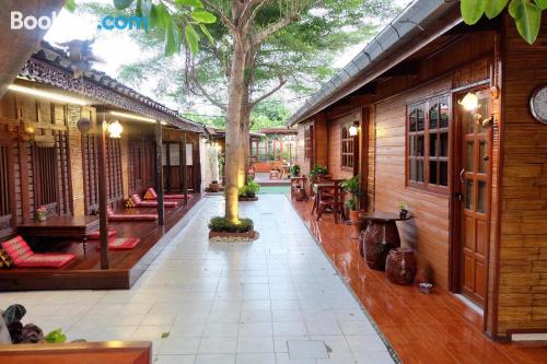 Ferienwohnung mit Balkon. In Phra Nakhon Si Ayutthaya