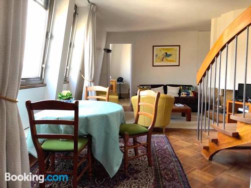 Apartamento com Internet em Paris