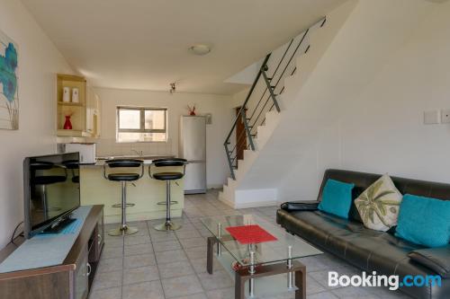 Cute home with 2 bedrooms. Cape Town at your hands!