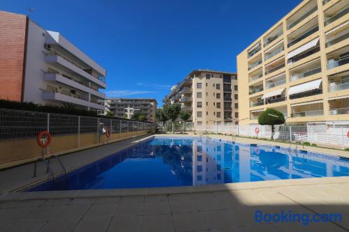 Apartamento en La Pineda con piscina