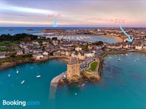 Pratique appartement. À Saint-Malo