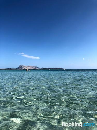 Appartamento con terrazza. San Teodoro ai vostri piedi!