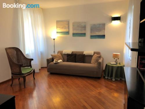 Apartamento com Internet em Genova