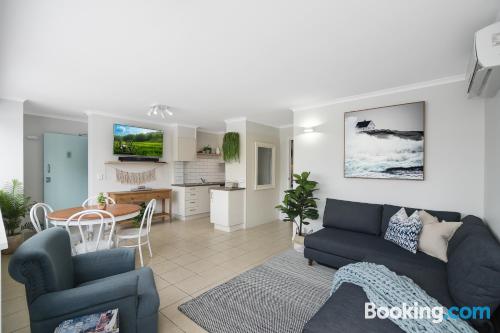 Apartamento de dos habitaciones en Mooloolaba con conexión a internet