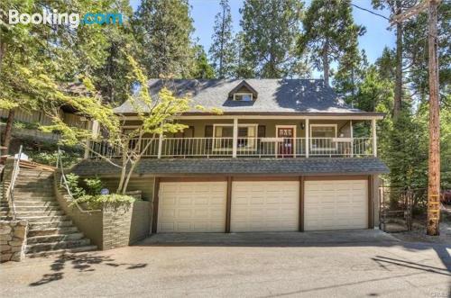 Apartment in Lake Arrowhead in amazing location
