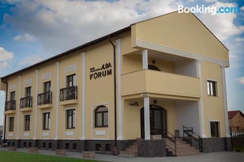 Appartamento a Alba Iulia. Terrazza e Internet