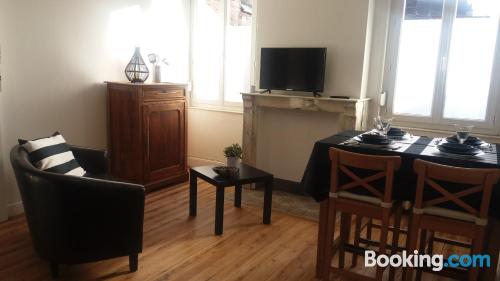 Grand appartement dans le centre. Cambrai est votre!