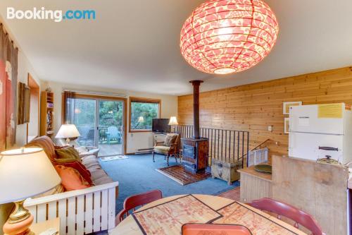 Place with internet in superb location of Manzanita