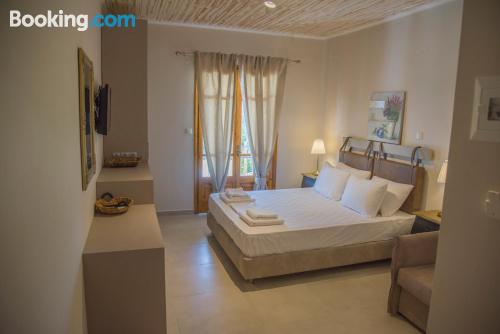 Apartamento en Paralia Vrachou. ¡Wifi!