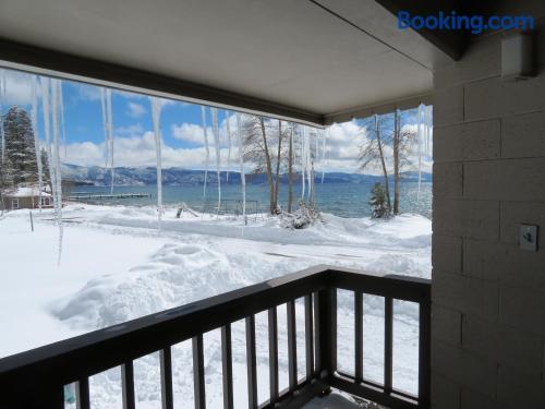 Apartamento com piscina em Tahoe Vista