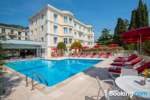 Ferienwohnung mit Balkon. In Beaulieu-sur-Mer