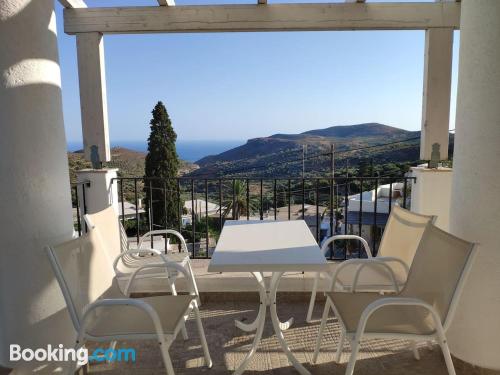 Spacieux appartement. Terrasse!.