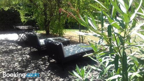 Appartement de 75m2. Terrasse!