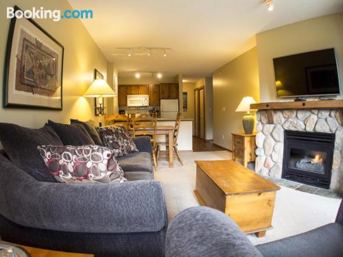 Apartamento en Sun Peaks con internet.