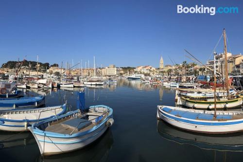 1 bedroom apartment in incredible location of Sanary-sur-Mer.