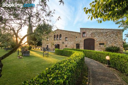 Appartamento con piscina, a Peratallada