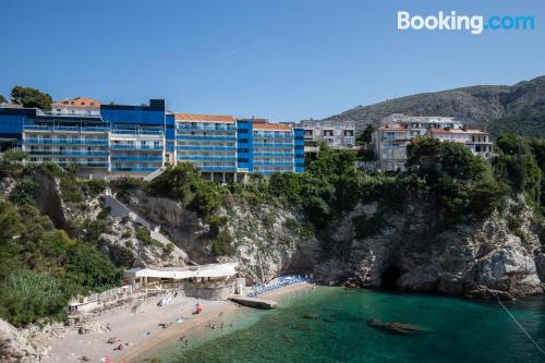 Acogedor apartamento en Dubrovnik con vistas y conexión a internet