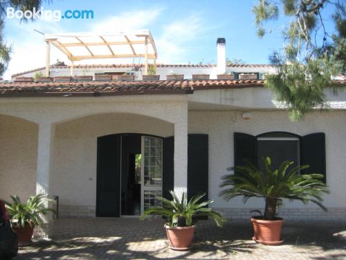 Apartamento de dos habitaciones en Aradeo con vistas