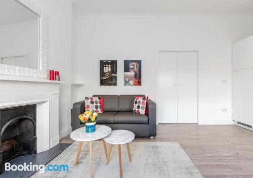 Pequeno apartamento de 1 quarto, em excelente posição de Londres.