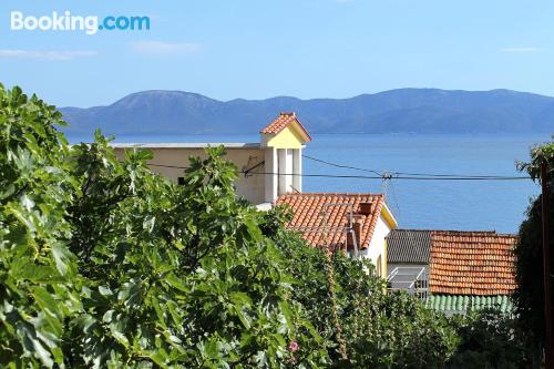 Apartamento com Wi-fi. Terraço!