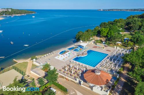 Apartamento com piscina em Poreč