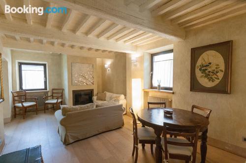 Appartement avec terrasse et Internet à Pietrasanta. Pour couples