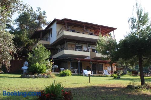 Prático apartamento. Terraço!