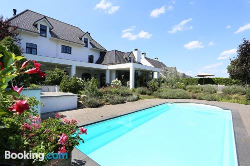 Appartement avec terrasse. Pour couples.