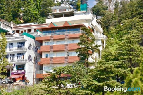 Apartamento con vistas y conexión a internet en Dharamshala ideal parejas