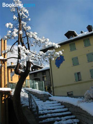 Grand appartement avec deux chambres à Mezzana